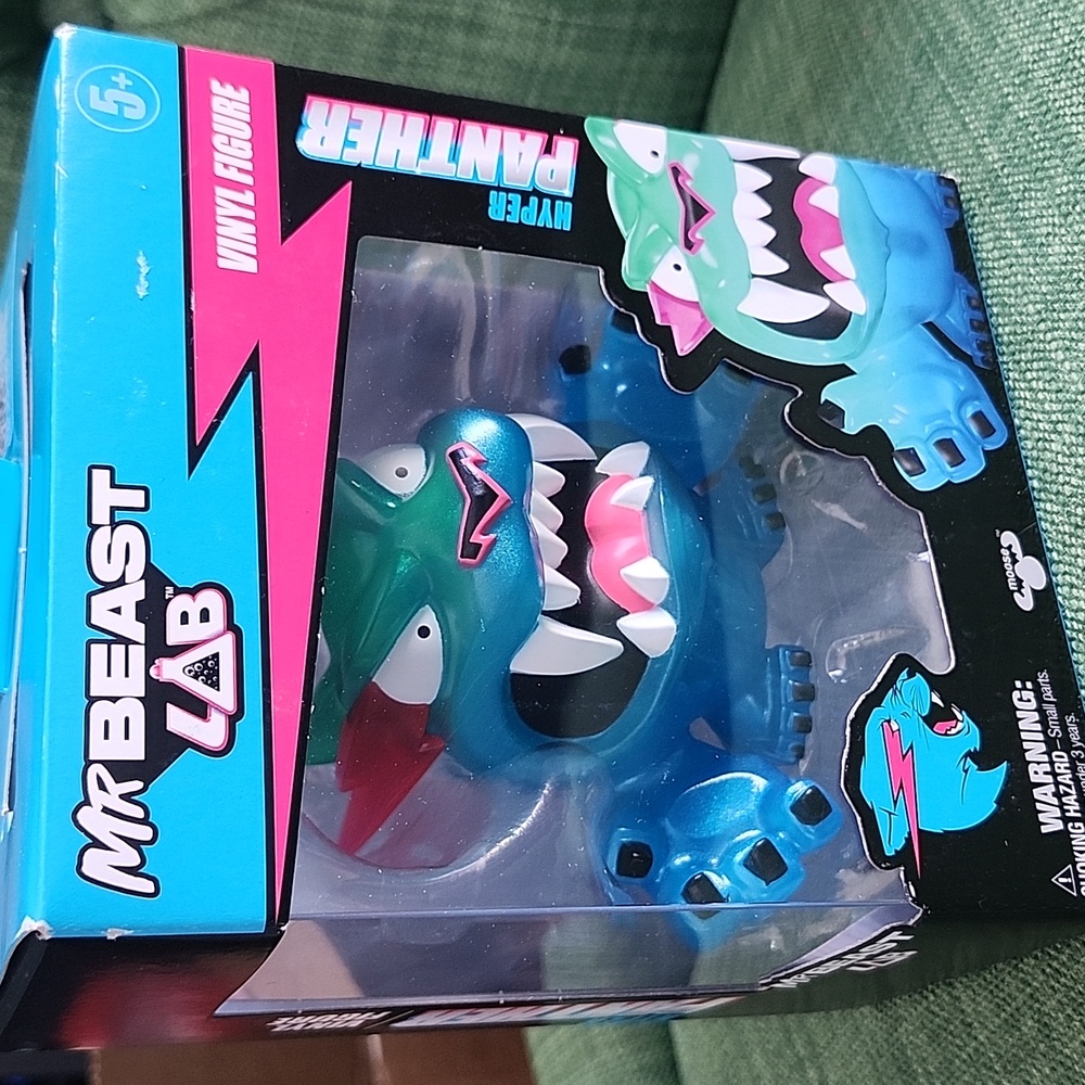 Mr Beast Lab Hyper Panther Vinyl Figure - Blue